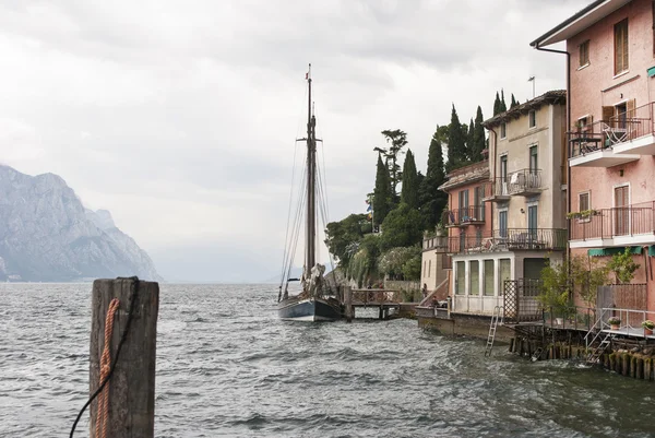 Ship moored in Malcesine - Italy — Stock Photo, Image