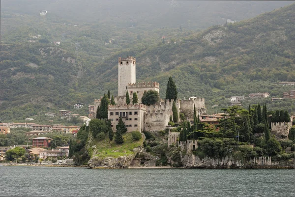 Ruins of the castle in Malcesine - Italy — Stock Photo, Image
