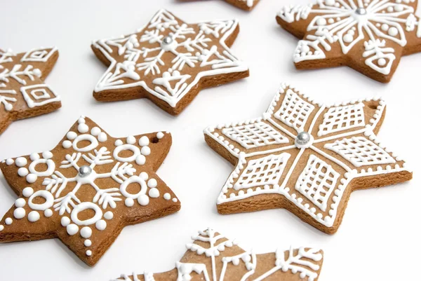 Pão de gengibre de Natal em forma de estrelas — Fotografia de Stock