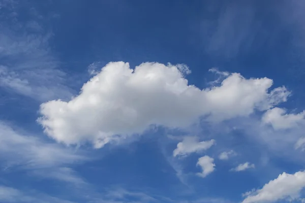 gökyüzü bulutları