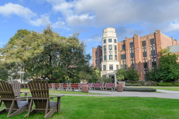 New Orleans December 2020 Loyola University Monroe Library Chairs Quad — Stock Photo, Image