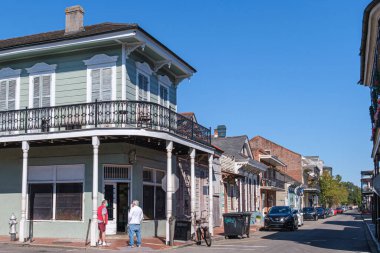 NEW ORLEANS, LA, ABD - 13 HAZİRAN 2021: Fransız Mahallesi 'ndeki Tarihi Matassa Pazarı 