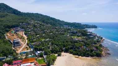 Kamala Sahili, Phuket, Tayland 'daki Cape Amarin insansız hava aracı görüntüsü. Yüksek kalite fotoğraf
