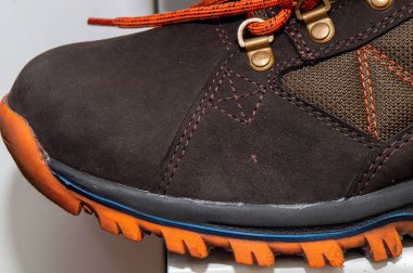 Bir parmak dolusu sırt çantası kahverengi nubuck bot.