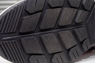 Yürüyüş için lastik taban ipliği.