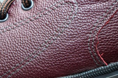 Yürüyüş için deri bir botun yan duvarı.