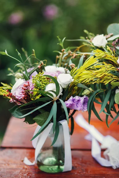 Mooie frisse bruiloft boeket — Stockfoto