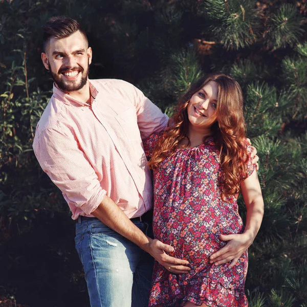 Feliz casal alegre — Fotografia de Stock