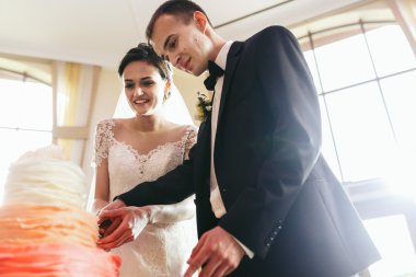 Mutlu güzel yeni evliler 