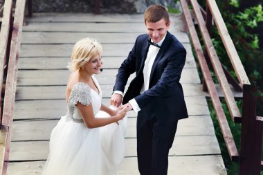 Arka planda düğün birkaç köprü