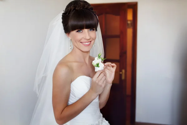 Retrato de casamento de noiva de moda bonita close-up — Fotografia de Stock