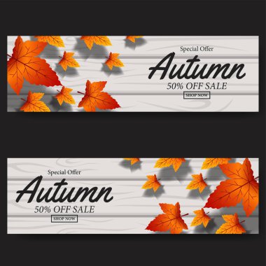 Sonbahar yaprakları satışı ahşap arkaplan masasında pankart şablonu sunar