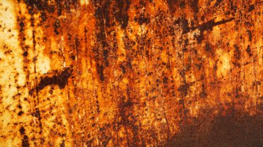 Demir rengi kahverengi, kırmızı, sarı çelik.