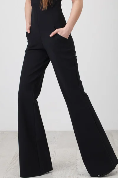 Pantalones negros en blanco —  Fotos de Stock