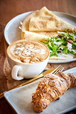 hafif kahvaltı kahve ile