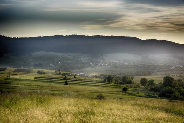 Moldova tepelerde günbatımı — Stok fotoğraf