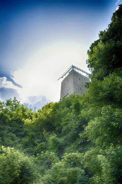 Brasov, vieille ville. Pe dupa ziduri. Le long des murs de l'ancienne citade.HDR — Photo