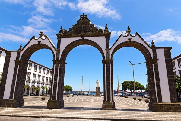 Portas da Cidade gates in Ponta Delgada, the capital of Azores, Portugal. — Stock Photo, Image