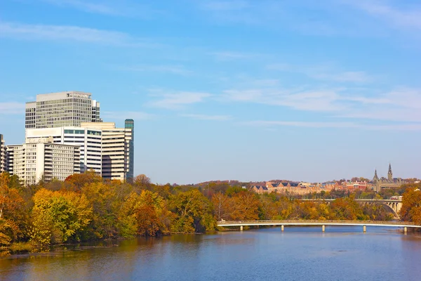 Autumn panorama of metropolitan Washington DC, USA. — Stock Photo, Image