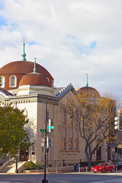 Szósty i zabytkowej synagogi w dzielnicy Chinatown, Washington Dc. — Zdjęcie stockowe
