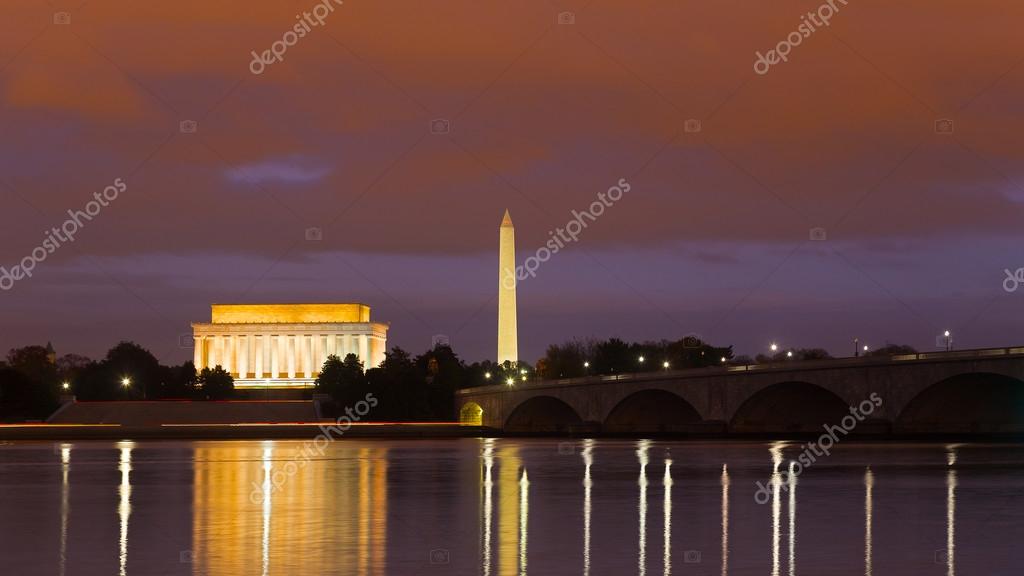 Lincoln Memorial viewed from across Potomac River Memorial Bridge Photo Print 
