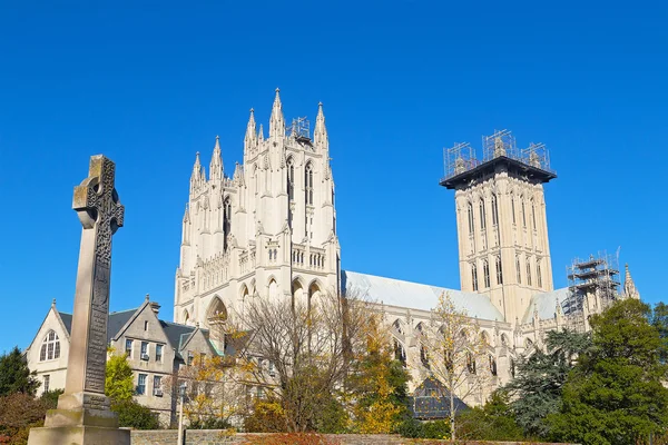 Washington National Cathedral podstawy w nas kapitału w jesieni. — Zdjęcie stockowe