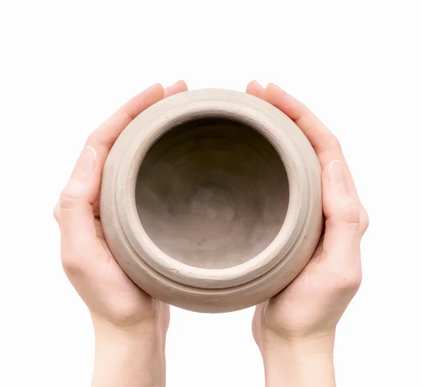 Vaso di argilla incombusto nelle mani di una donna — Foto Stock