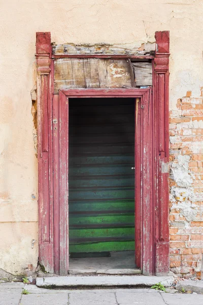 Alte Haustür — Stockfoto