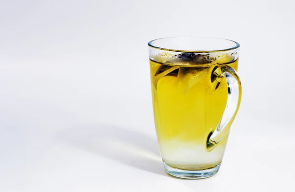 Glas av grönt te — Stockfoto