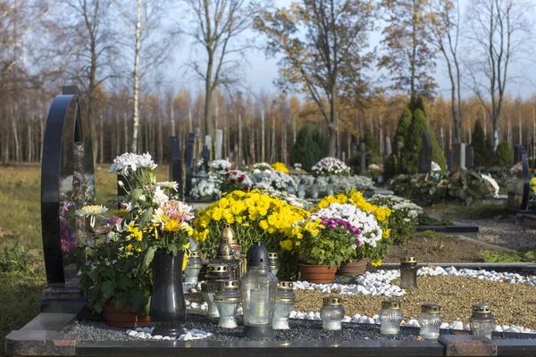 Cemitério no outono — Fotografia de Stock