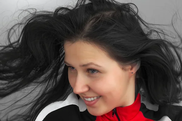 Retrato de una chica con el pelo alborotado —  Fotos de Stock