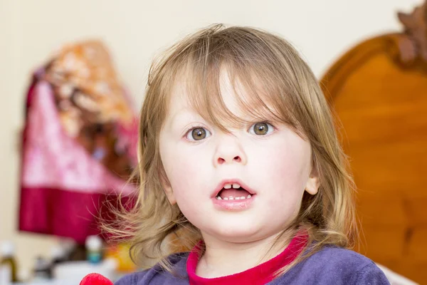 Niña sorprendida. —  Fotos de Stock