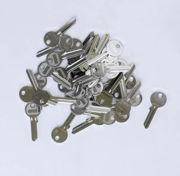 Muchas llaves en blanco —  Fotos de Stock