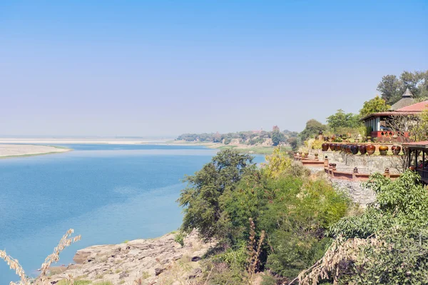 Na brzegu rzeki Bagan w Myanmar — Zdjęcie stockowe
