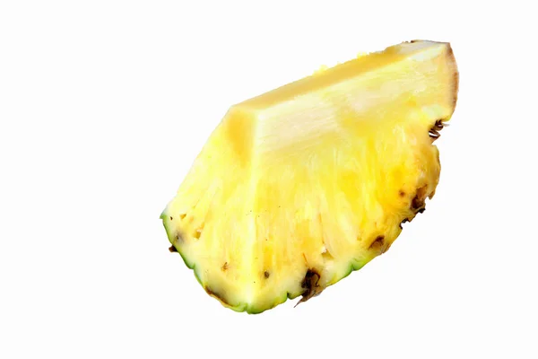 Fetta di ananas isolata — Foto Stock