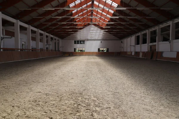 Foto Una Sala Equitación Interior Vacía Para Caballos Jinetes Escuela — Foto de Stock