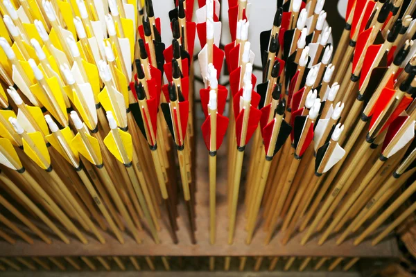 Bow arrows closeup as a background — Stock Photo, Image