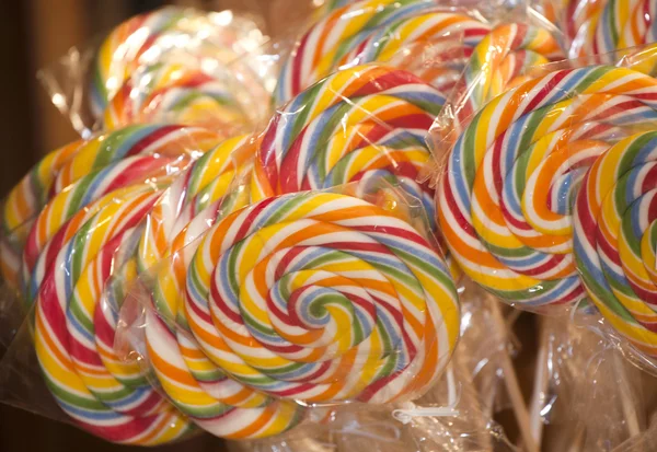 Färgglada spiral lollipop — Stockfoto