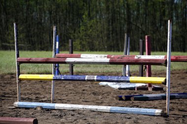 Equitation engeller ve engelleri eğitim kanalında