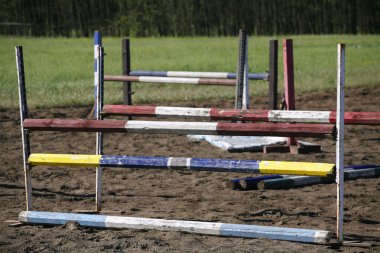 Equitation engeller ve engelleri eğitim kanalında