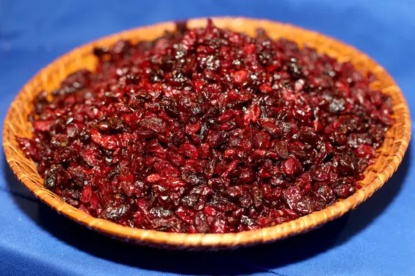 Cranberries recém-secas em uma tigela agradável — Fotografia de Stock