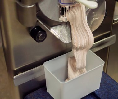 Madrid 'de bir İtalyan dondurmacıda fotoğraf çekimi.