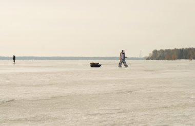 Kış balıkçılık Yekaterinburg