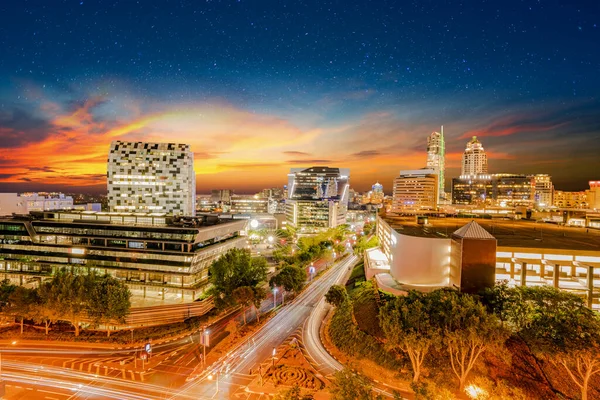 Sandton City Iluminado Noite Com Nuvens Coloridas Estrelas Céu — Fotografia de Stock