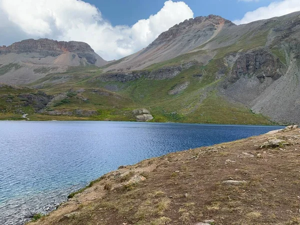 San Juan Ulusal Ormanı 'nda, Colorado, Silverton yakınlarındaki Buz Gölü. Fotoğraf Eylül 2020 'de çekildi.