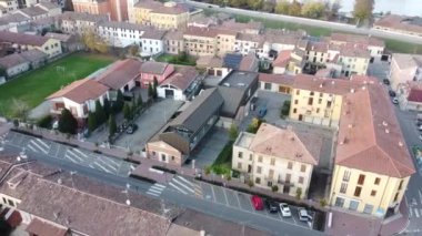 Boretto İtalya kütüphanesinin havadan görünüşü