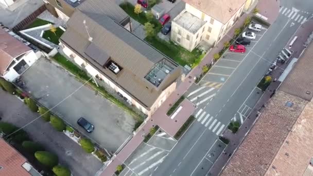 Tampilan udara dari perpustakaan Boretto Italia — Stok Video