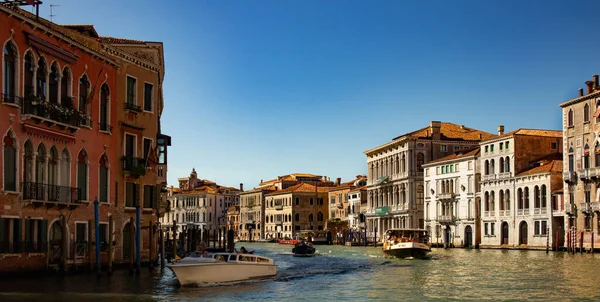 Venedik, İtalya 2020 'den sonra yazın tecrit