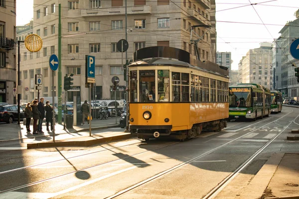 Trolleywagen in Mailand nach Sperrung 2020 — Stockfoto