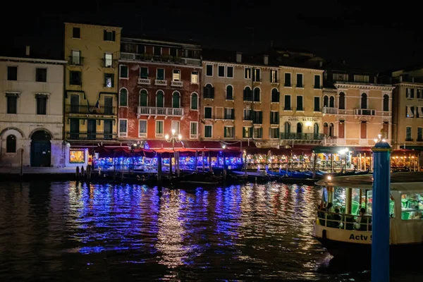 Venecia, Italia tras el cierre de 2020 en verano — Foto de Stock